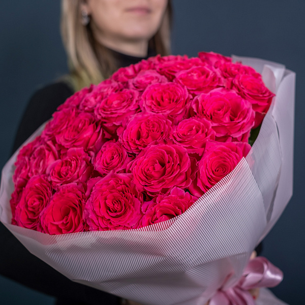 Купить Букет из 33 роз в  с бесплатной доставкой: цена, фото, описание